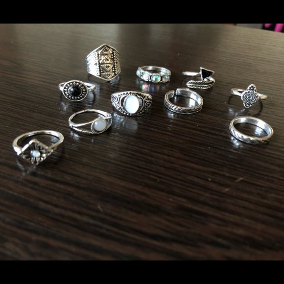 💎✨ Black Boho Ring Set - Picture 4 of 6